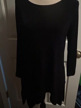 Chico's Black Long Sleeve Asymmetric Hem Tunic